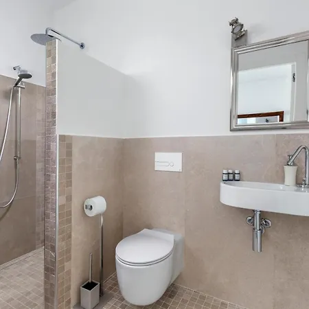 - Ambretta Villa *